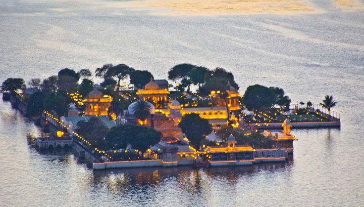 Jag Mandir island palace Lake Pichola-places to visit in udaipur