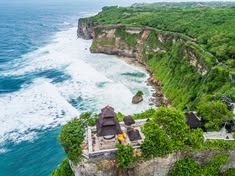 Uluwatu cliff temple ocean view Bali
